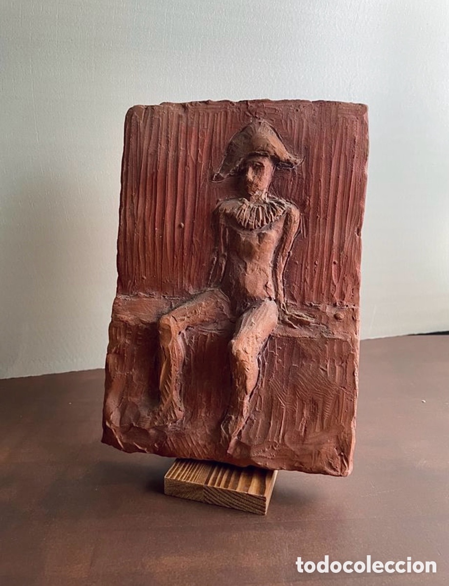 Arte: Relieve barro &ldquo;Arlequ&iacute;n de Picasso&rdquo;