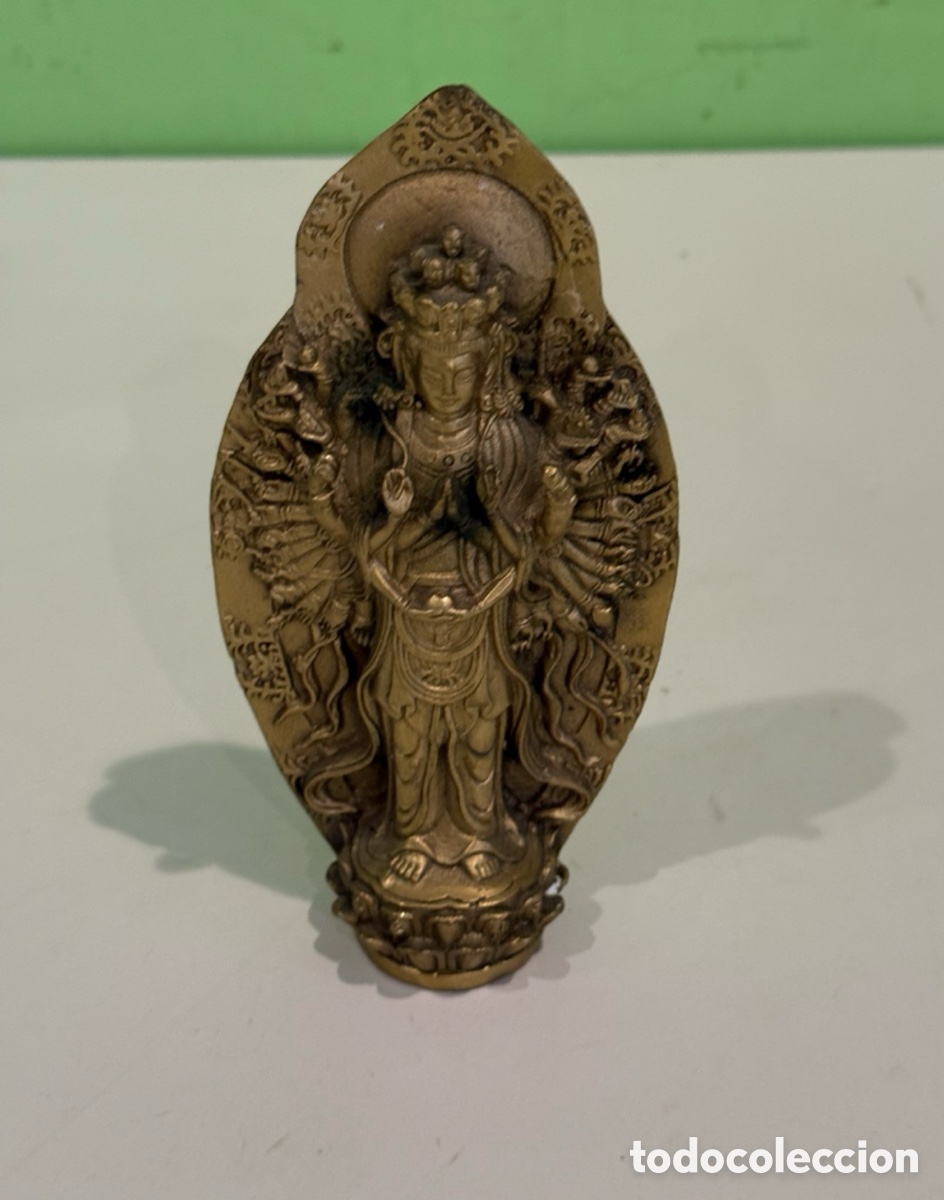 Arte: Antigua figura budista de Avalokiteshvara de mil brazos en bronce &ndash; 16 cm