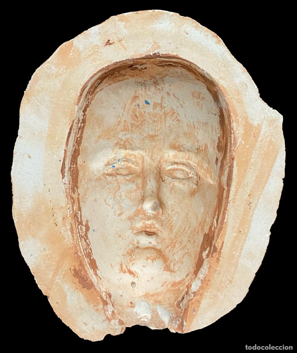 Arte: Antiguo molde de escayola para barro o terracota de cabeza de cap i pota, virgen. 14x11x4