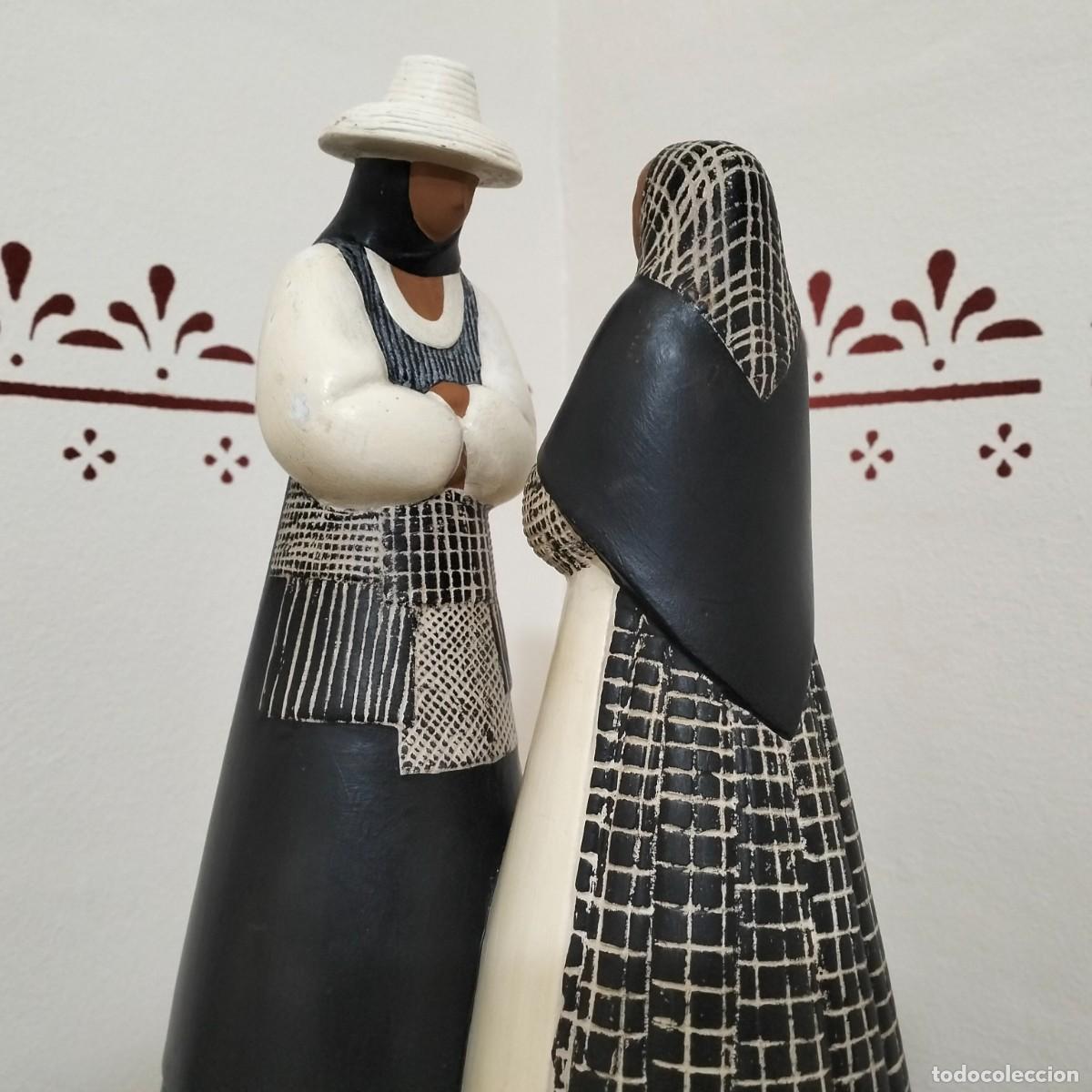 Arte: LUIS AMOR. TERRACOTA MUJERES IBICENCAS. 1979.