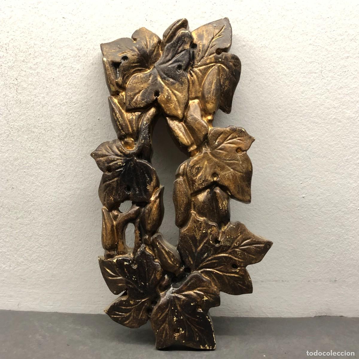 Arte: ESCULTURA DE PARED - DE MADERA TALLADA A MANO - MOTIVOS VEGETALES - 37 X 20 CM / 1714