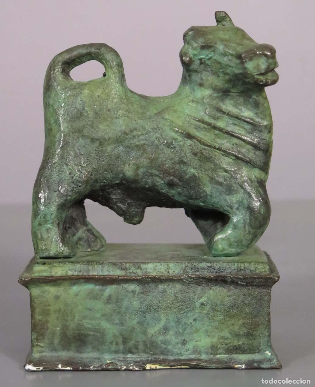 Arte: Estatuilla TORO. Tarraconense. Iria Flavia - Padr&oacute;n. BRONCE. SIGLO XX