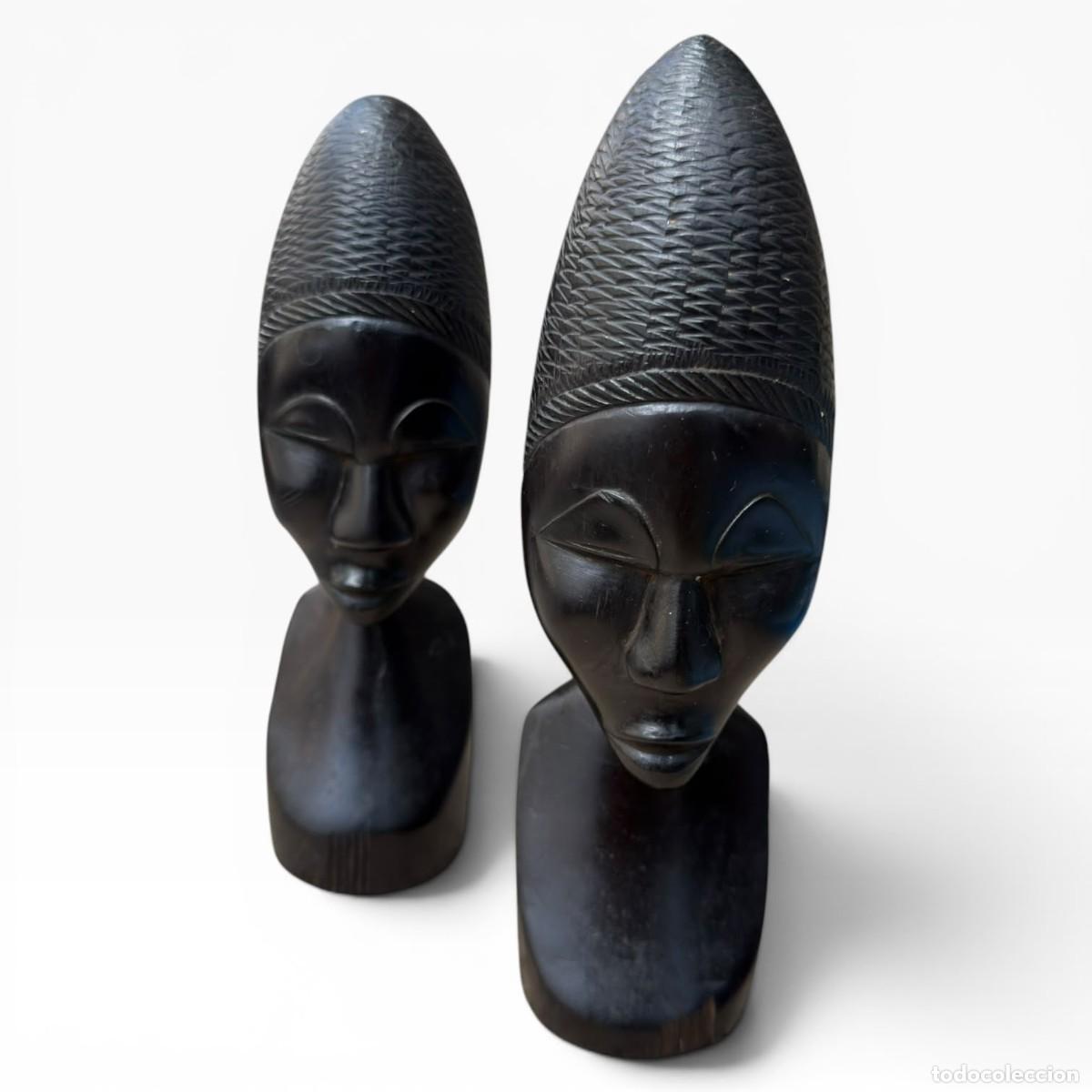 Arte: Par de Bustos Africanos Vintage Esculpidos &agrave; M&atilde;o em Madeira