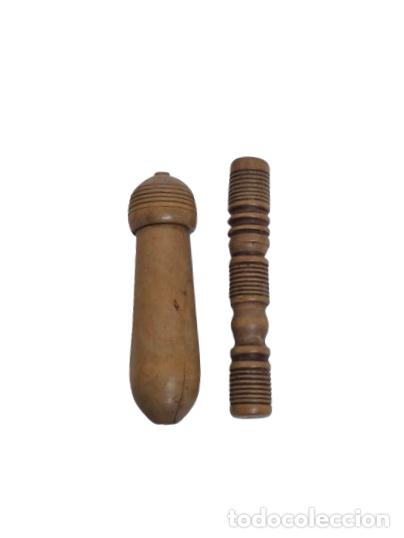 Kunst: Alfiletero, Canutero de Costura Antiguo - Madera de Boj Torneada - con Agujas - S.XIX