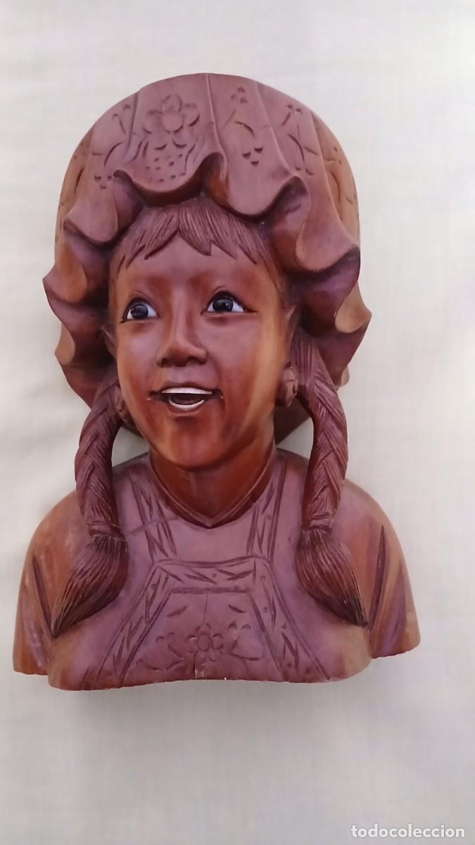 Art: figuras de pareja de asi&aacute;ticas en madera tallado a mano