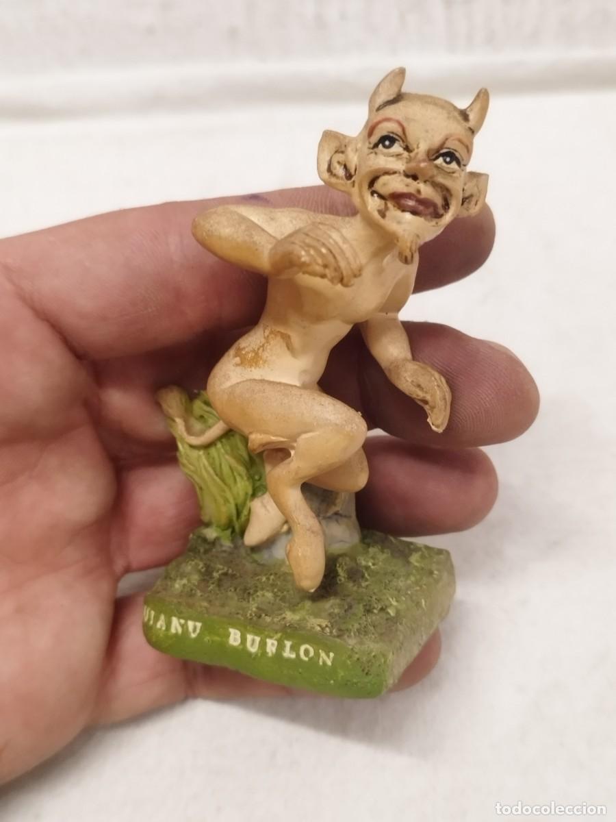 Arte: Antigua escultura representa al &rdquo;Dia&ntilde;u Burl&oacute;n&rdquo;, un demonio bromista de la mitolog&iacute;a asturiana.