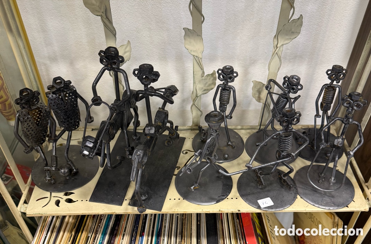 Kunst: Lote de 10 figuras echas con tornillos