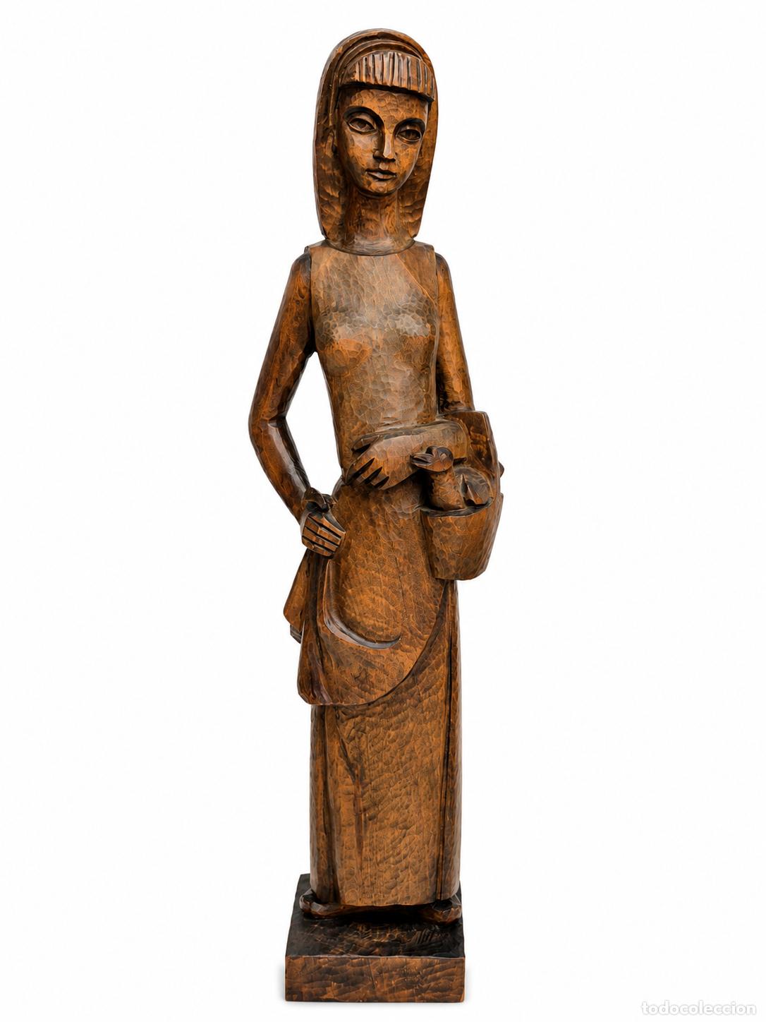 Arte: Escultura Vintage, Mujer con Cesta - Talla de Madera - Altura cm - A&ntilde;os 60-70