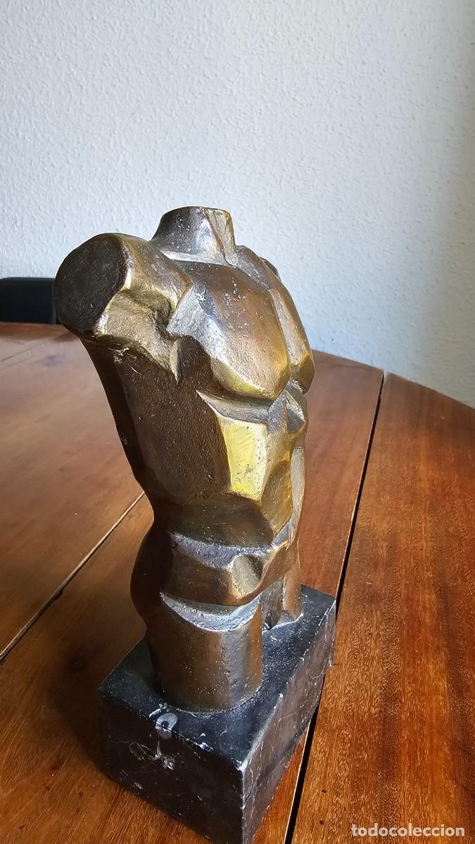 Arte: Torso masculino en bronce - Foto 4