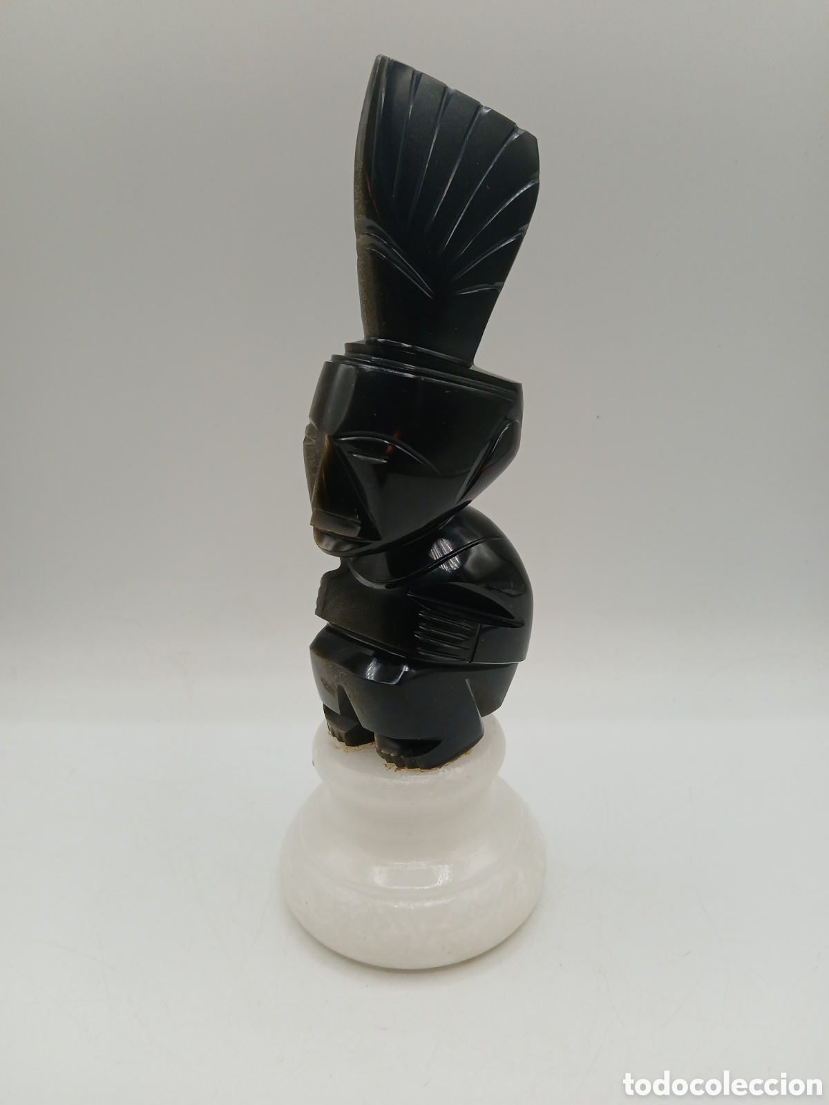 Arte: Escultura obsidiana base m&aacute;rmol. Dios azteca