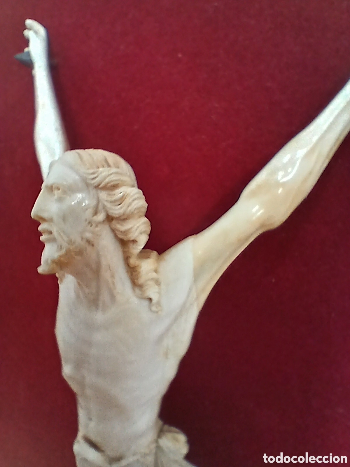 Arte: Cristo antiguo. Marfil.