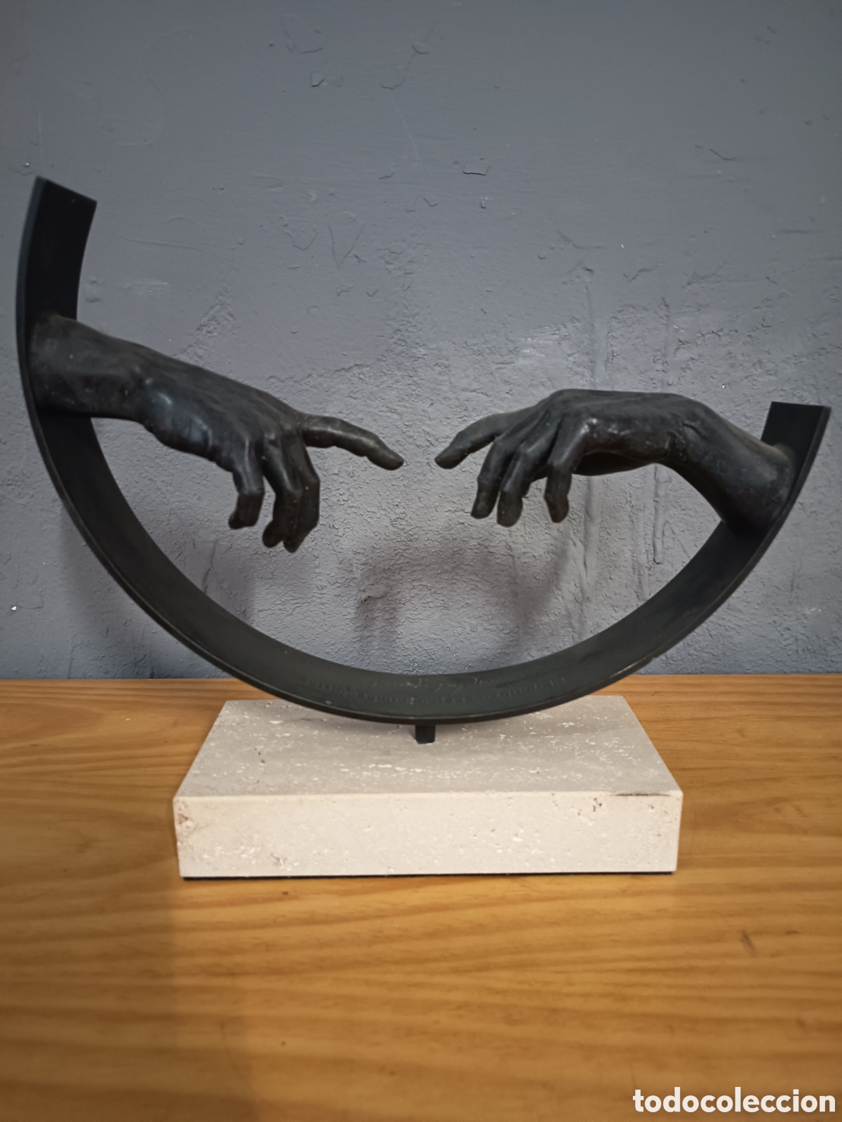 Arte: LAS MANOS DE LA CREACI&Oacute;N ,MICHELANGELO SKEL