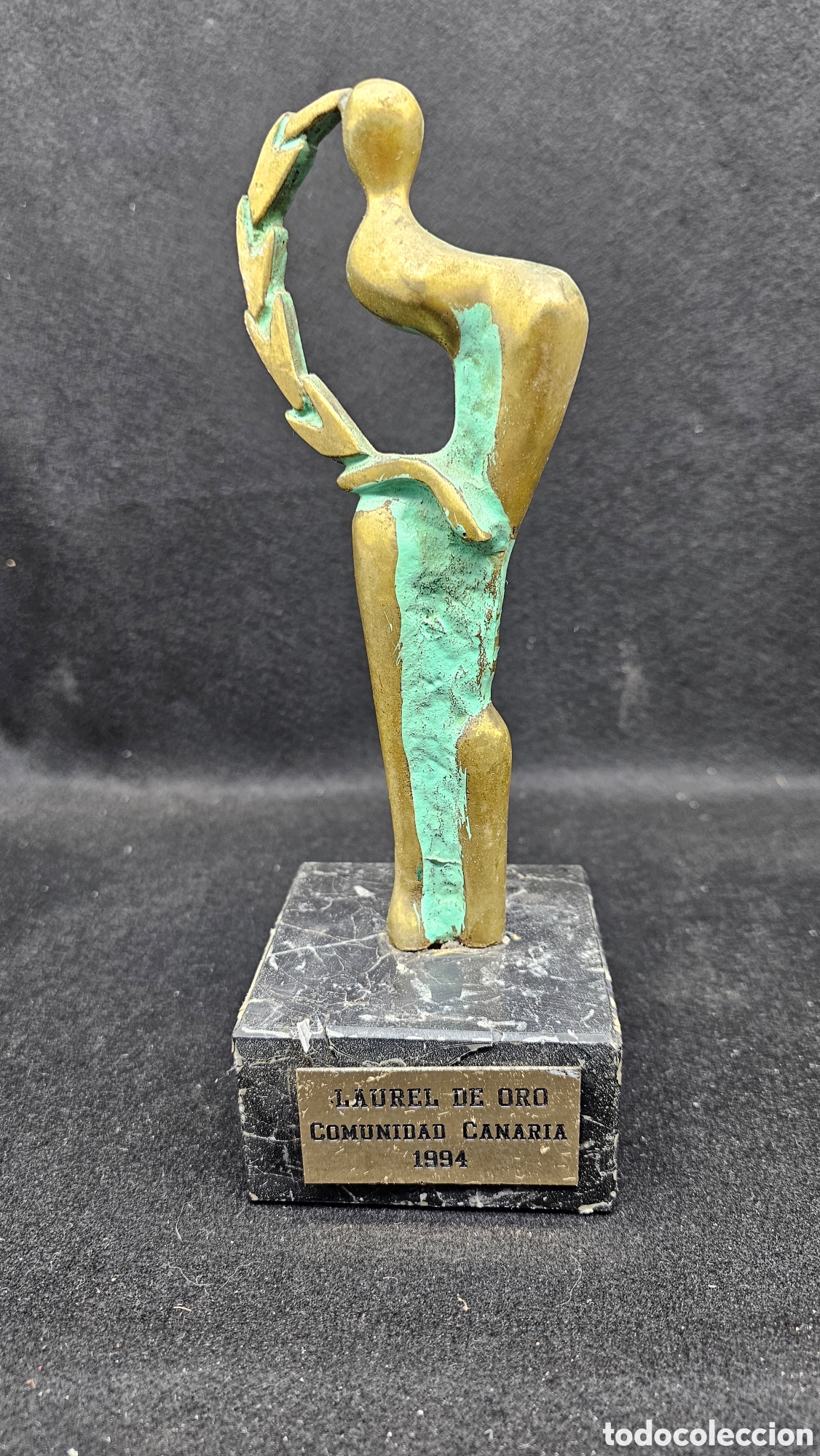 Arte: Escultura de bronce / premio / galard&oacute;n....