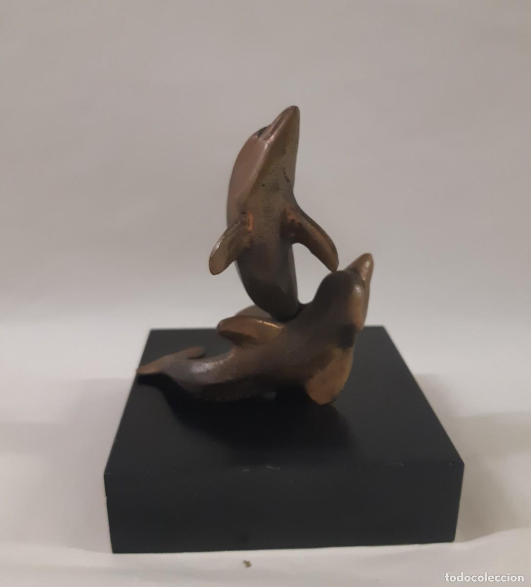 Arte: Scultura coppia di delfini in bronzo su base nera. Firmati Alberti - Escultura de bronce