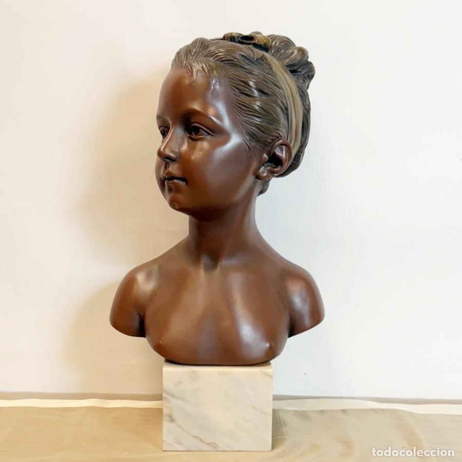 Arte: Reproducci&oacute;n del Busto de Louise Brongniart
