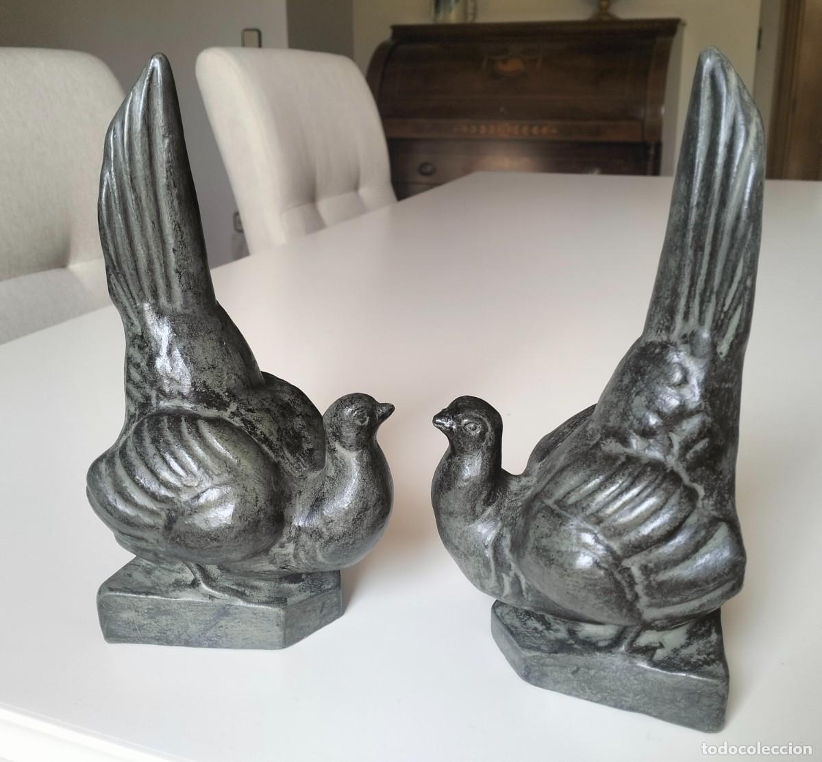 Arte: MARCO, QUART,GIRONA. TERRACOTA ARGERATA. PAREJA AVES SOPORTALIBROS. A&Ntilde;OS 60-70. ART DEC&Oacute;.