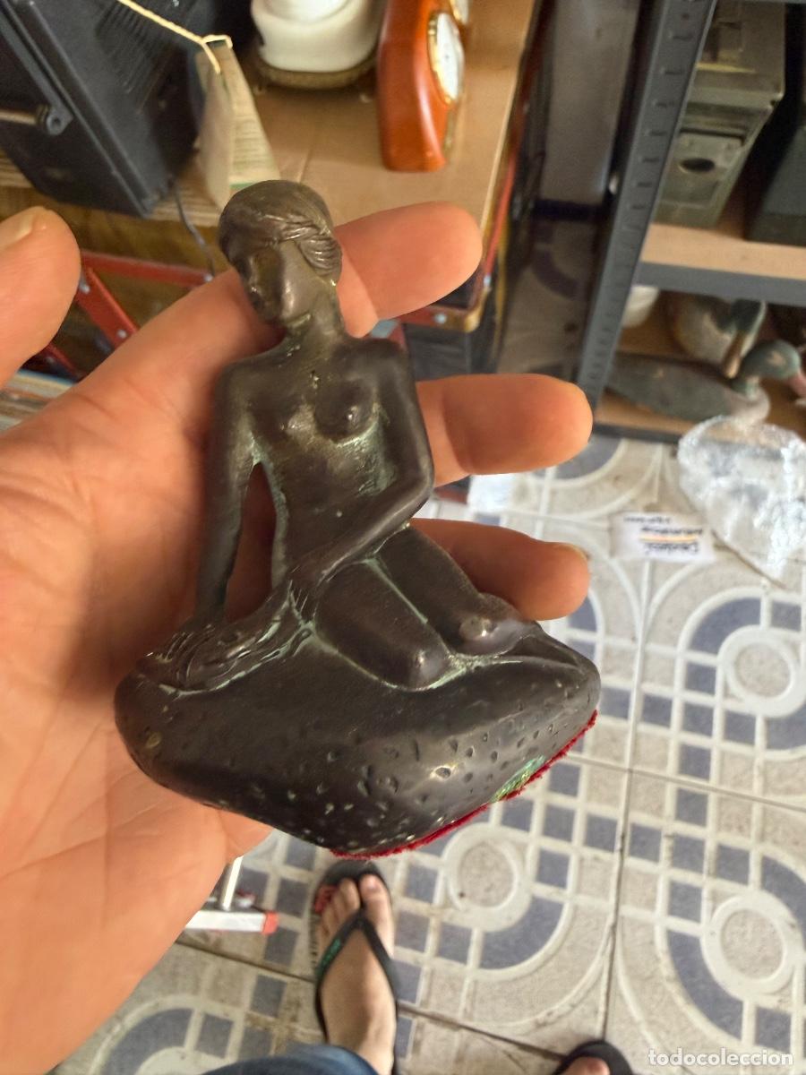Art: Bonita figura de bronce, peque&ntilde;o tama&ntilde;o