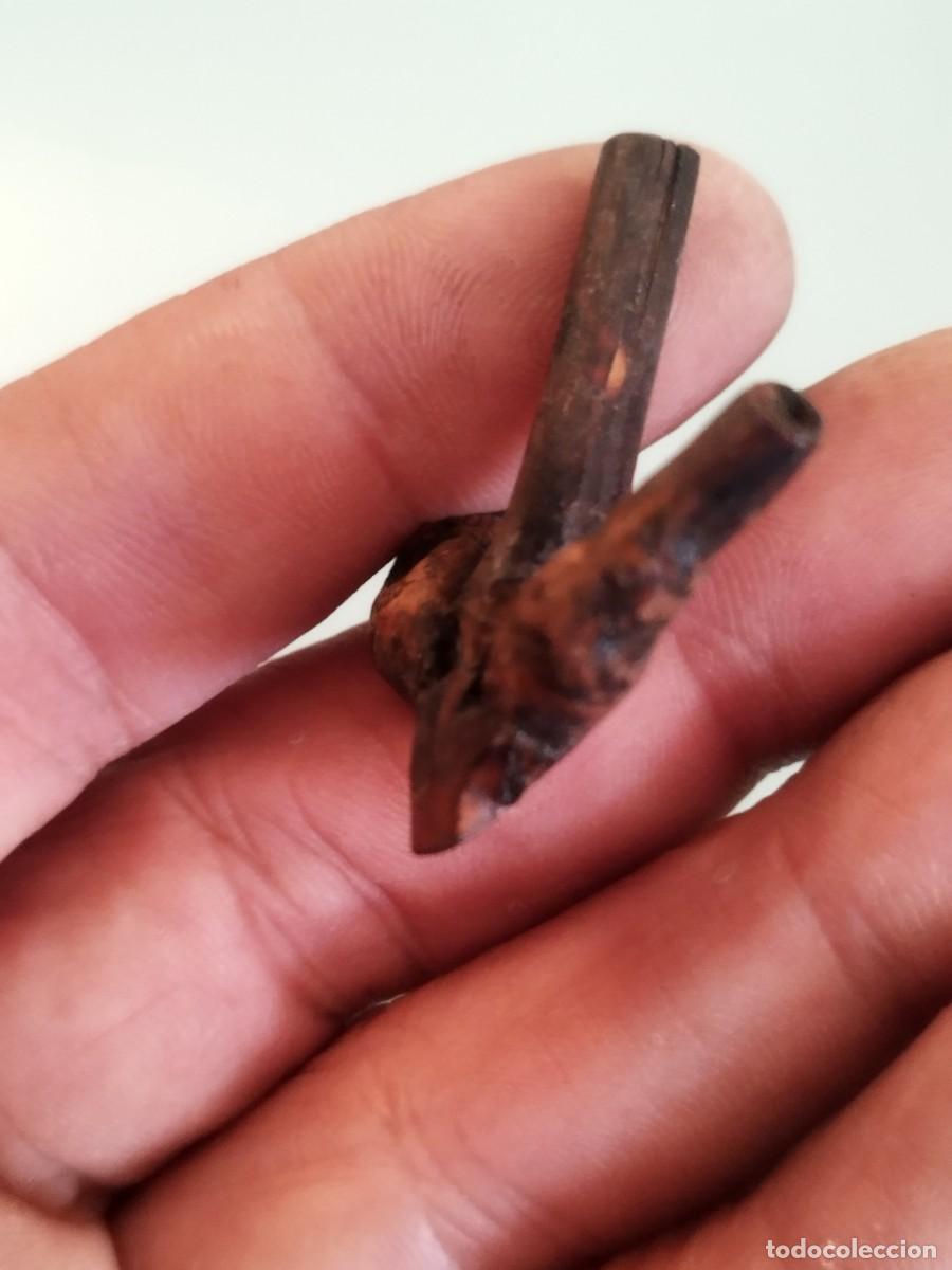 Arte: Antigua pieza de madera a identificar. - Foto 3