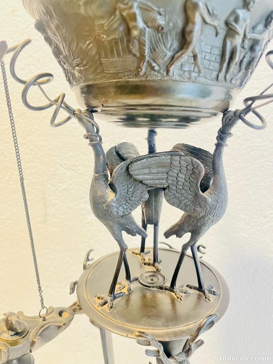 Arte: L&aacute;mpara de aceite de pie bronce neo pompeyana Grand Tour siglo XIX