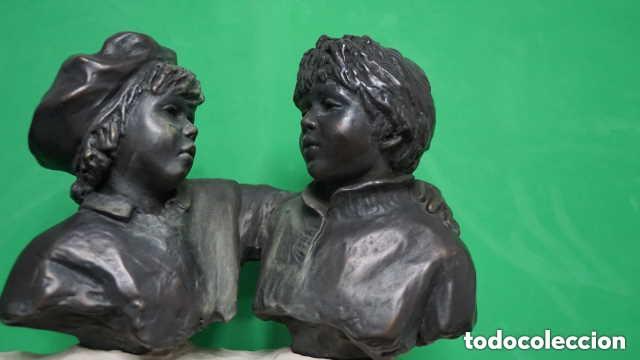 Arte: PRECIOSA ANTIGUA ESCULTURA FIGURA FIRMADA Y CON PLACA DE AUTOR.