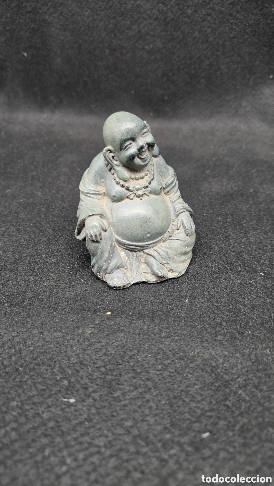 Arte: Buda sonriente de resina