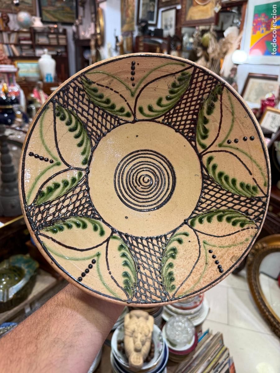 Arte: ANTIGUO PLATO DE TERRACOTA - MEDIDA 25 CM