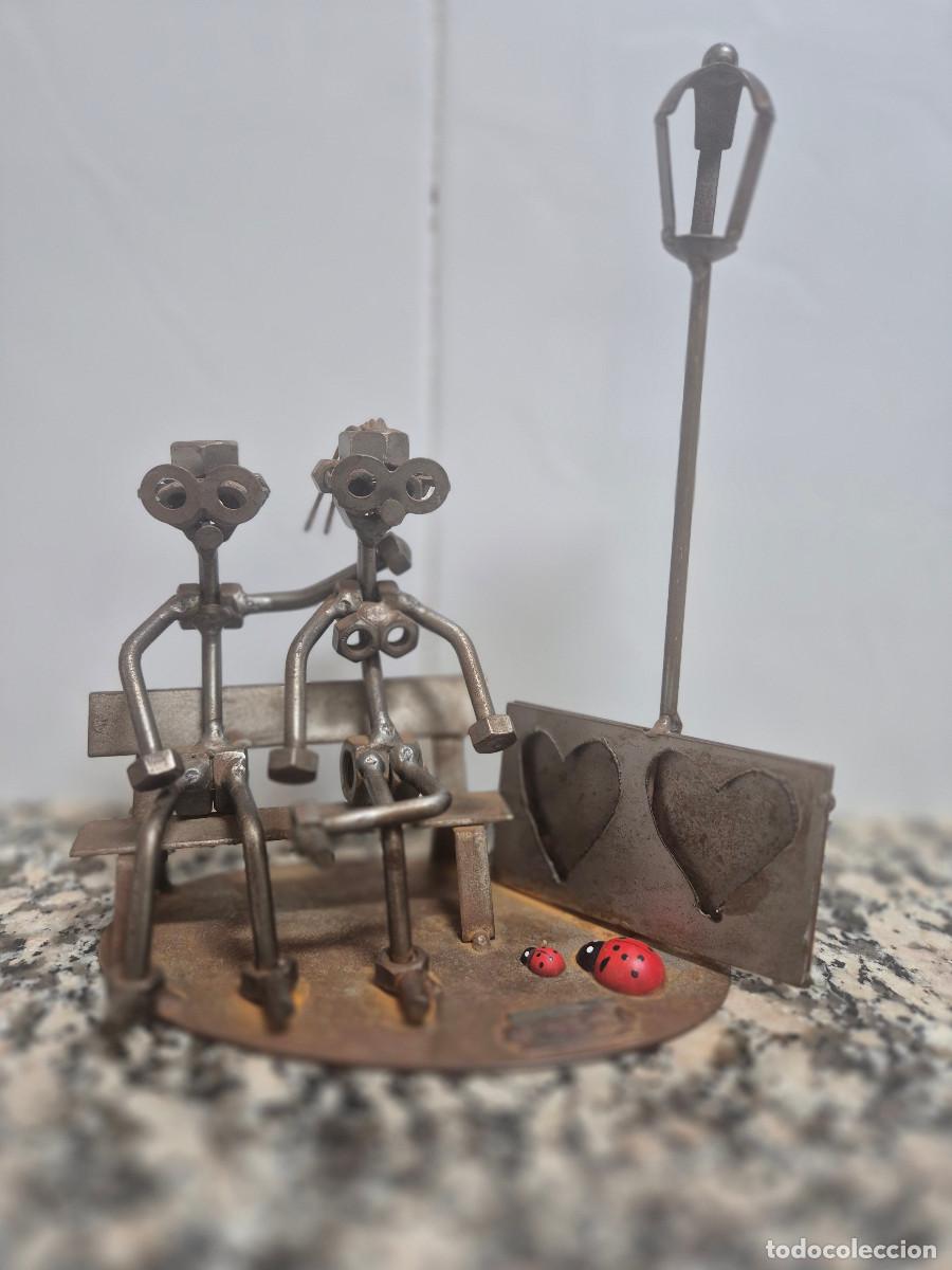 Arte: ESCULTURA DE PAREJA ARTESAL DE TUERCAS FIRMADA, HINA . KUNST.