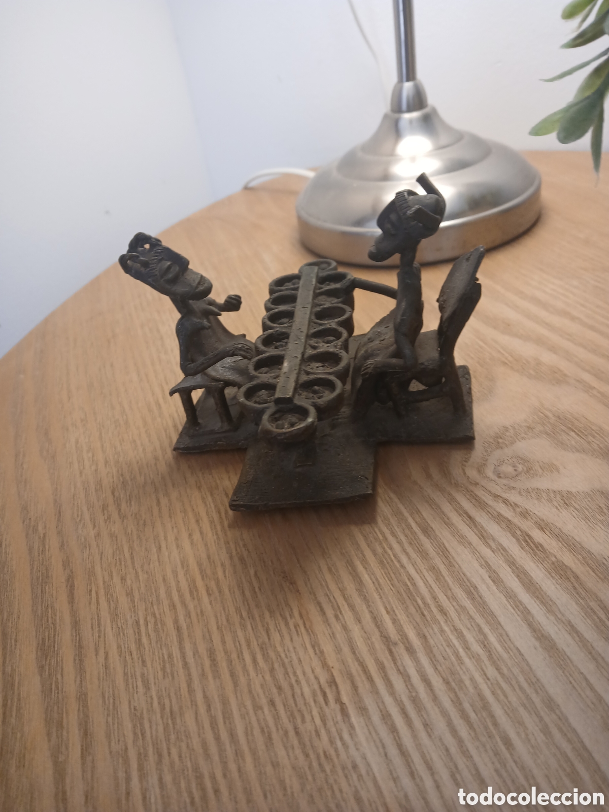 Arte: Bronce antiguo africano jugando