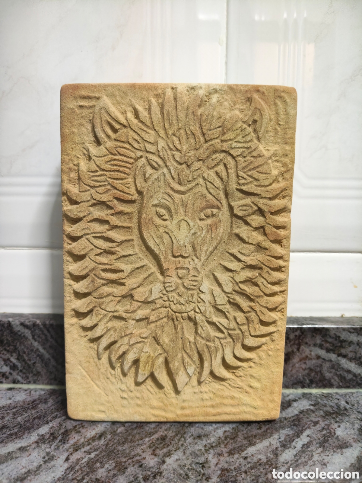 Arte: LE&Oacute;N PIEDRA DE VILLAMAYOR