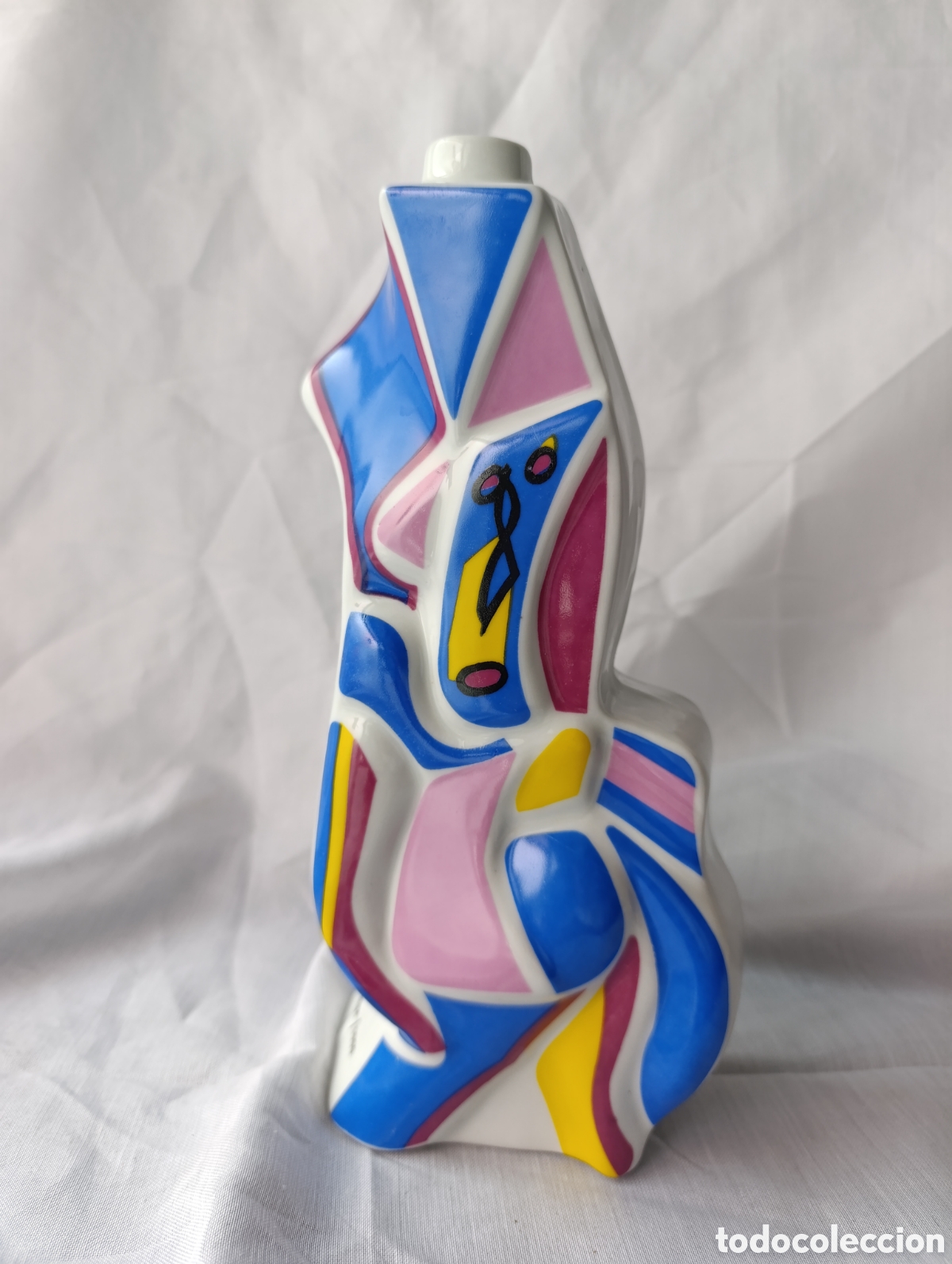 Arte: Botella de Porcelana Laxeiro - &rdquo;Batarada&rdquo; (1992)25 Aniversario Cooperativa Vitivin&iacute;cola do Ribeiro