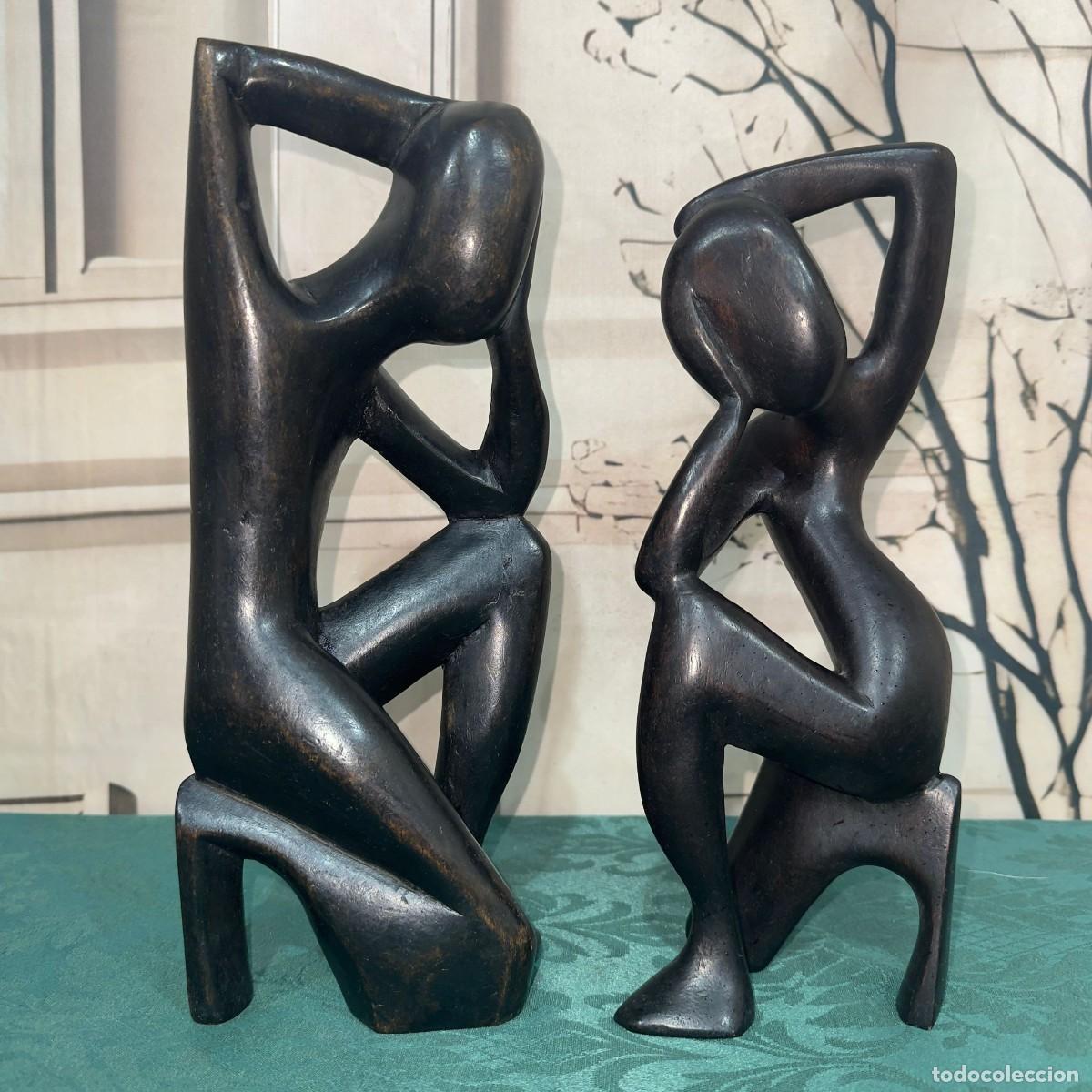 Arte: Pareja de esculturas de estilo abstracto