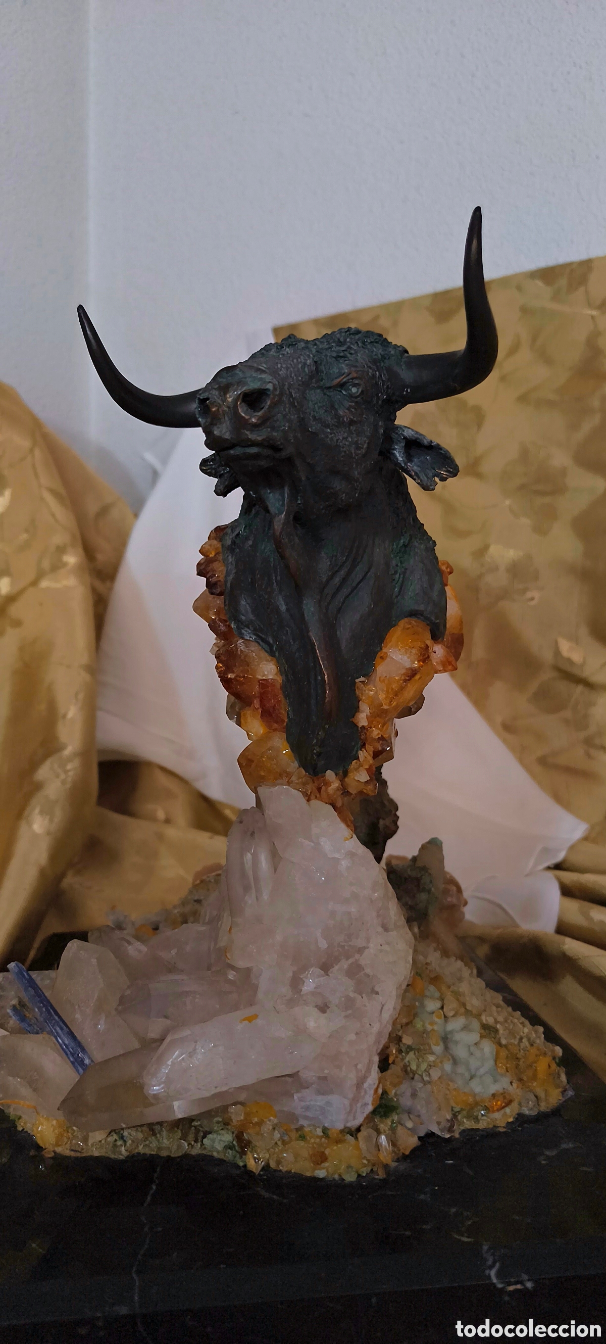 Art: Lote de busto de Toro EBANO