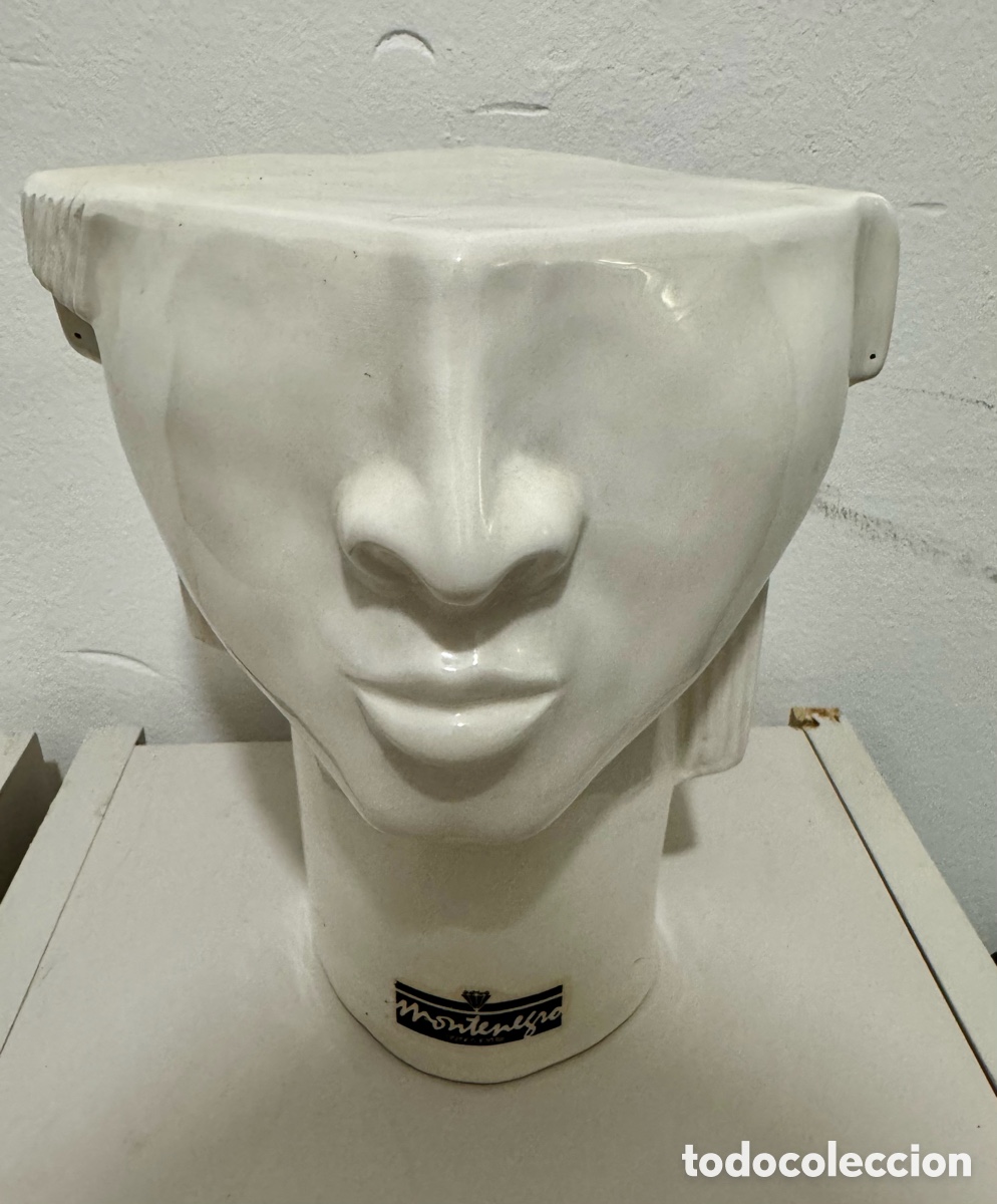 Arte: Busto porcelana Montenegro