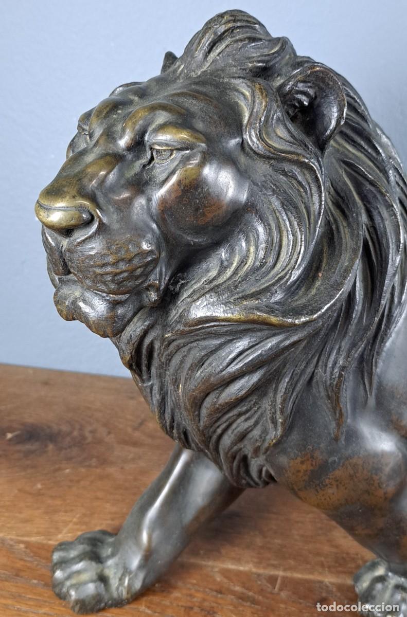 Arte: Espectacular escultura de le&oacute;n en bronce 71 cm