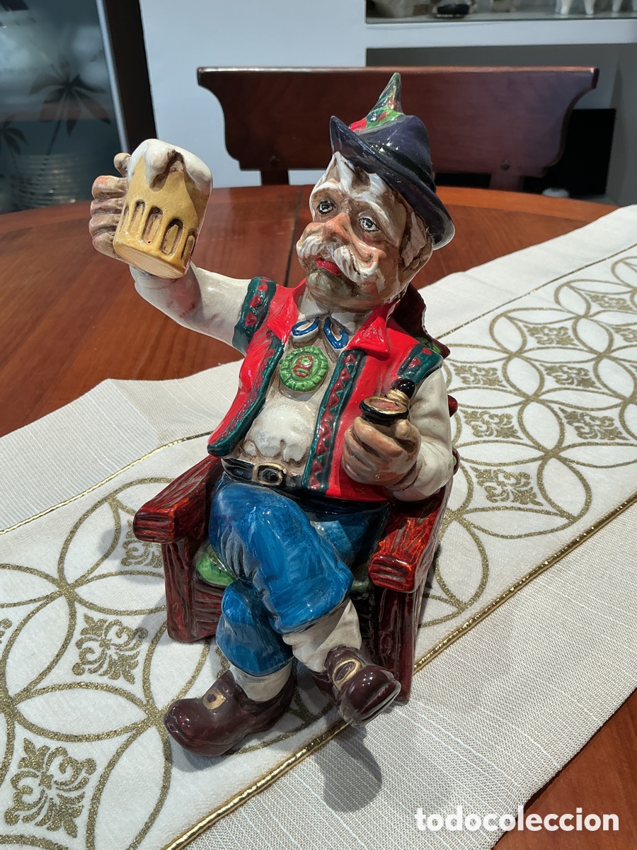 Arte: FIGURA CER&Aacute;MICA LUCAVALLI
