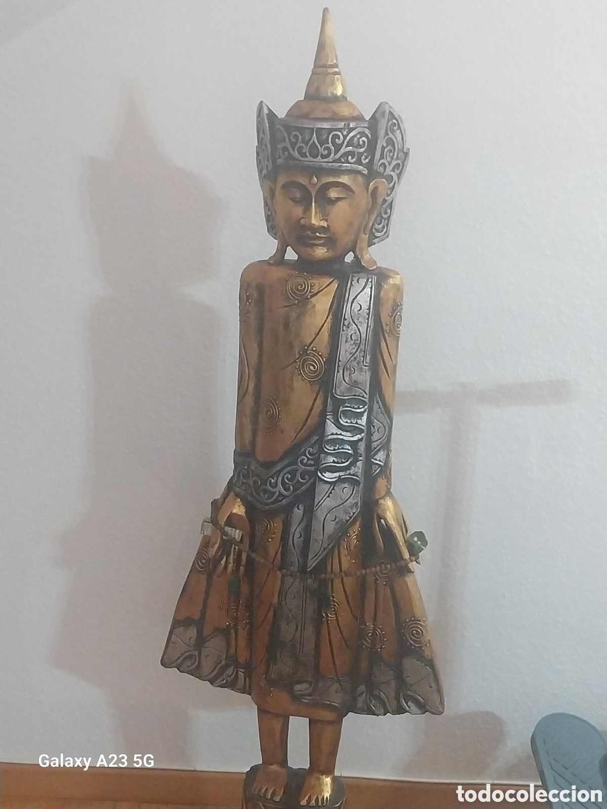 Arte: Buda tibetano ,1,50 cm altura tallado a mano ,y muy costoso traer a Espa&ntilde;a...totalmente impecable