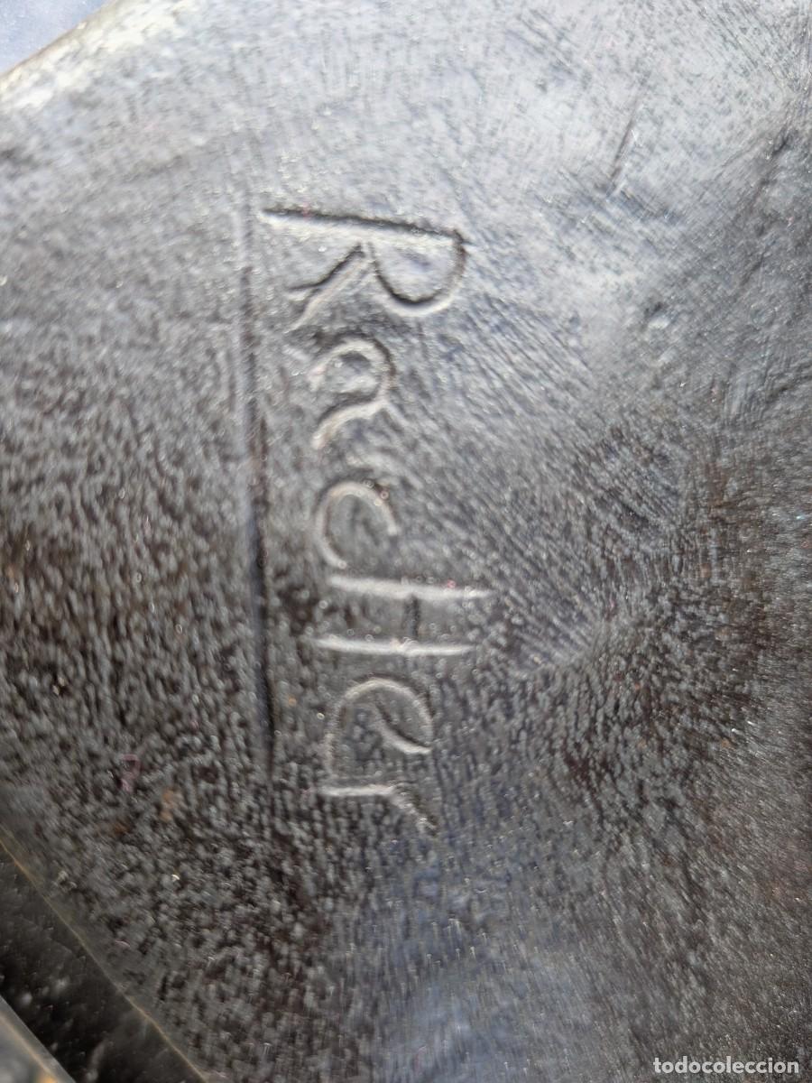 Arte: FIGURA DE BRONCE FIRMADA POR RADIER