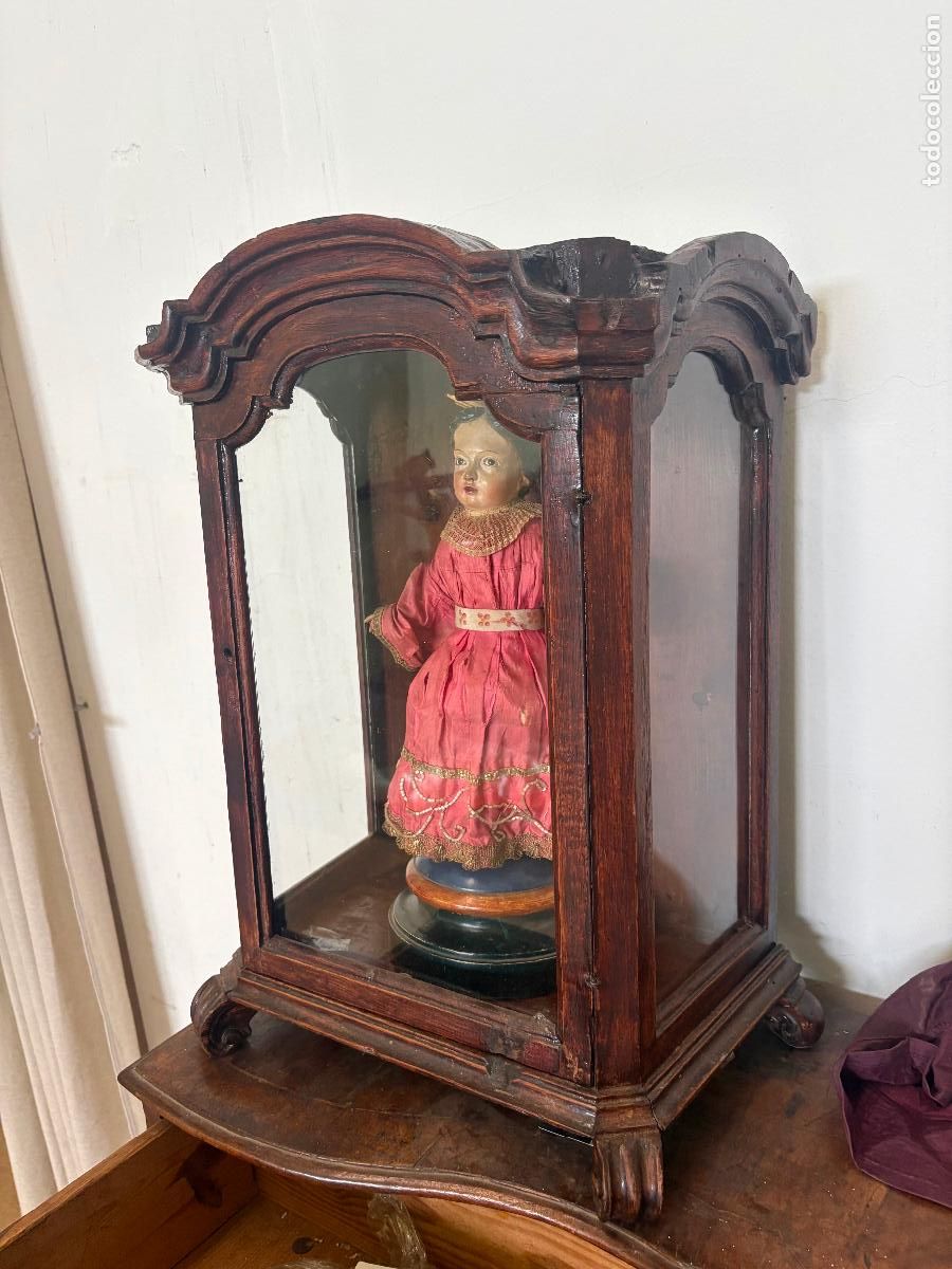 Arte: Ni&ntilde;o Jesus talla de madera con Capilla inicios siglo xix
