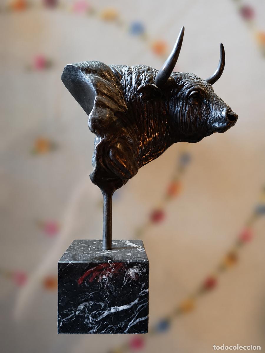 Arte: Taurom&aacute;quia, el toro en el arte. Escultura de Nacho Mart&iacute;n Edit. Planeta 2011