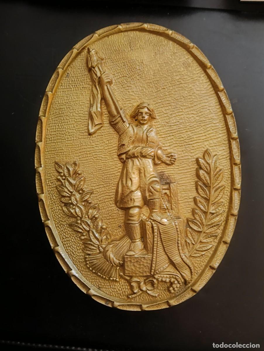 Arte: GRAN PLACA OVALO RELIEVE EN BRONCE - EL PALLETER - - 23 x 16 CM
