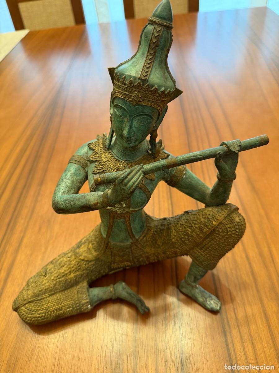 Arte: Escultura Tailandesa en bronce