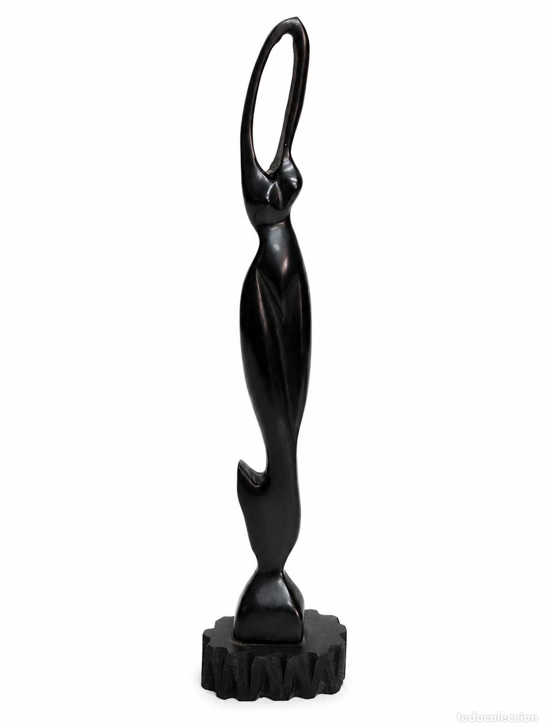 Arte: Escultura Abstracta - Silueta de Mujer, Bailarina - Madera de Wengu&eacute; - Artesan&iacute;a de Origen Caribe&ntilde;o