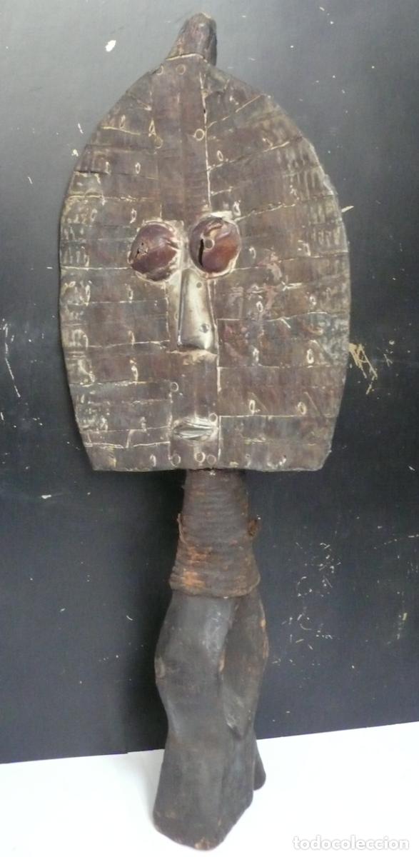 Arte: ESCULTURA DE MADERA Y OJALATA