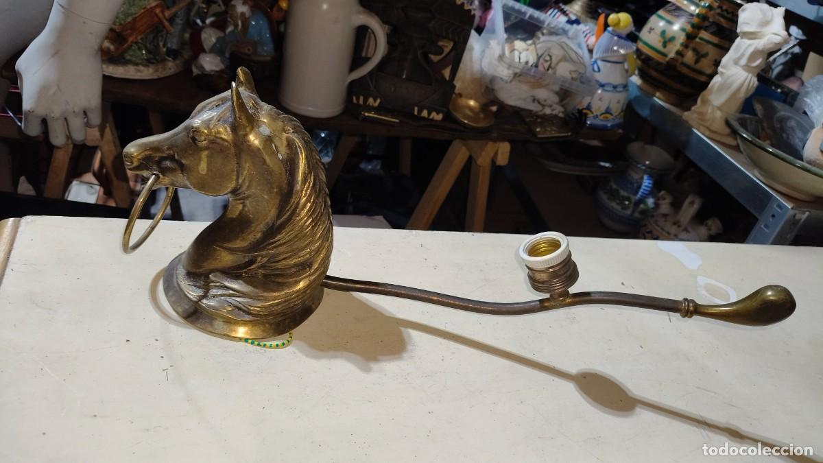 Arte: Lampe bronze balancier Regency sculpture cheval