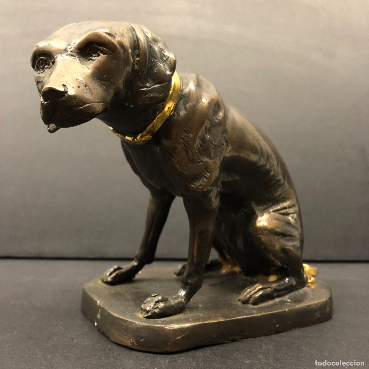 Arte: PERRO EN BRONCE - ESCULTURA DE ANIMAL - BICOLOR - 16 X 13 CM / 1137