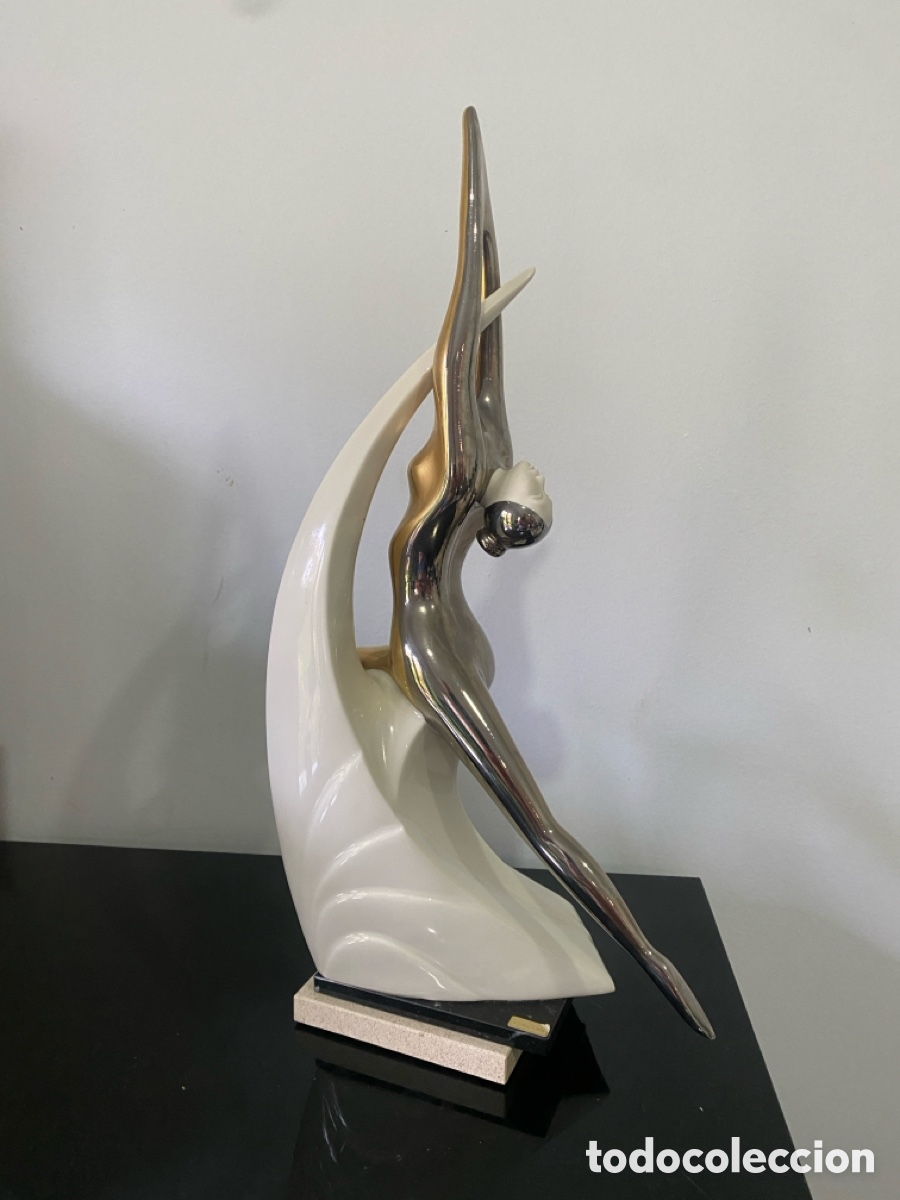 Arte: Estatueta Galos dourada e prateada - Foto 2