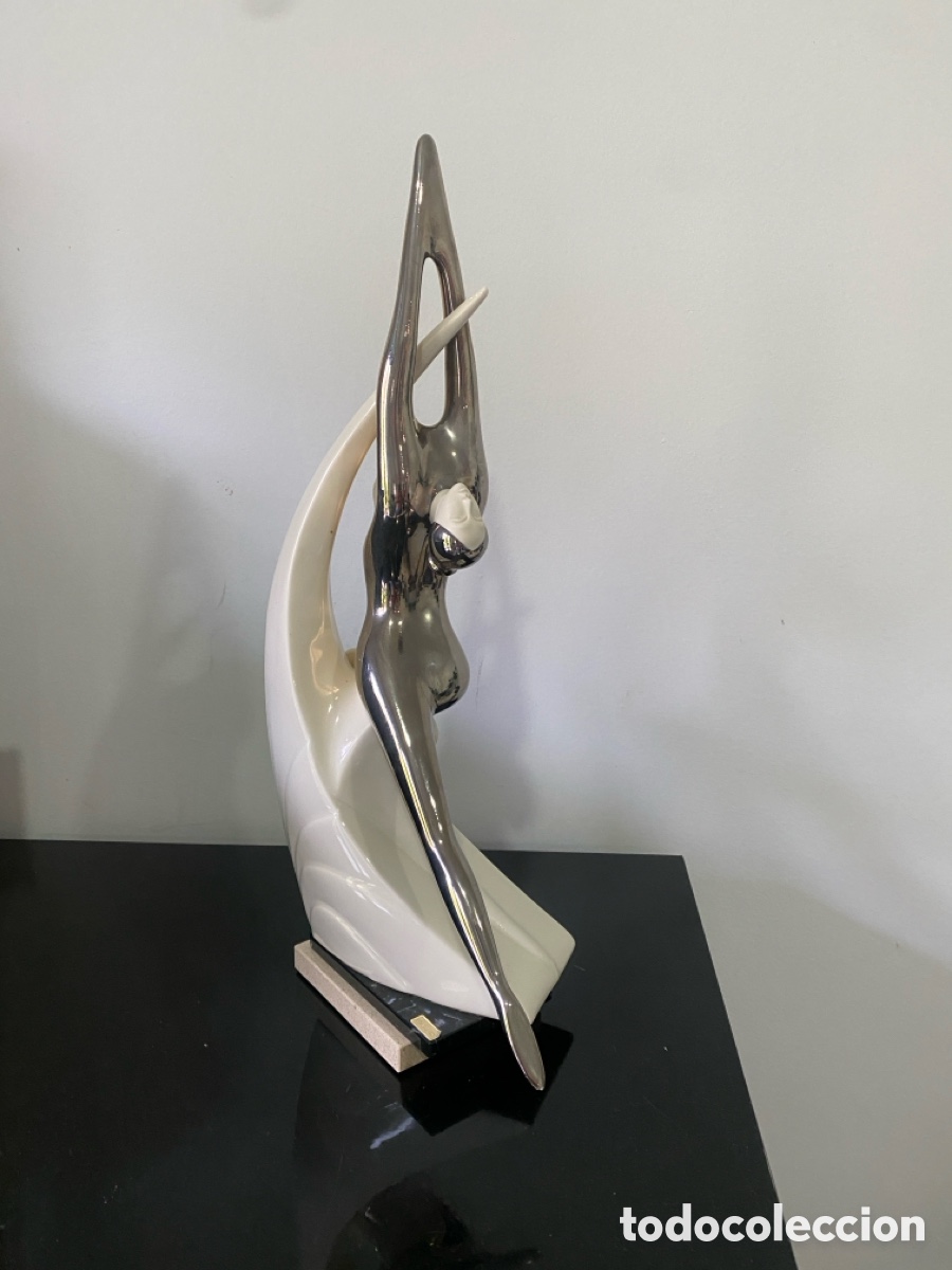 Arte: Estatueta Galos dourada e prateada - Foto 3