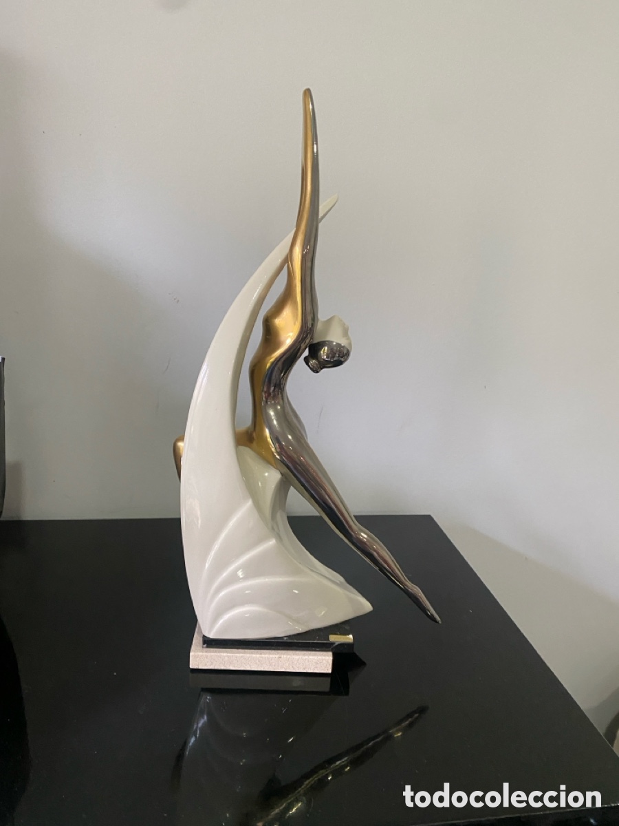 Arte: Estatueta Galos dourada e prateada - Foto 11