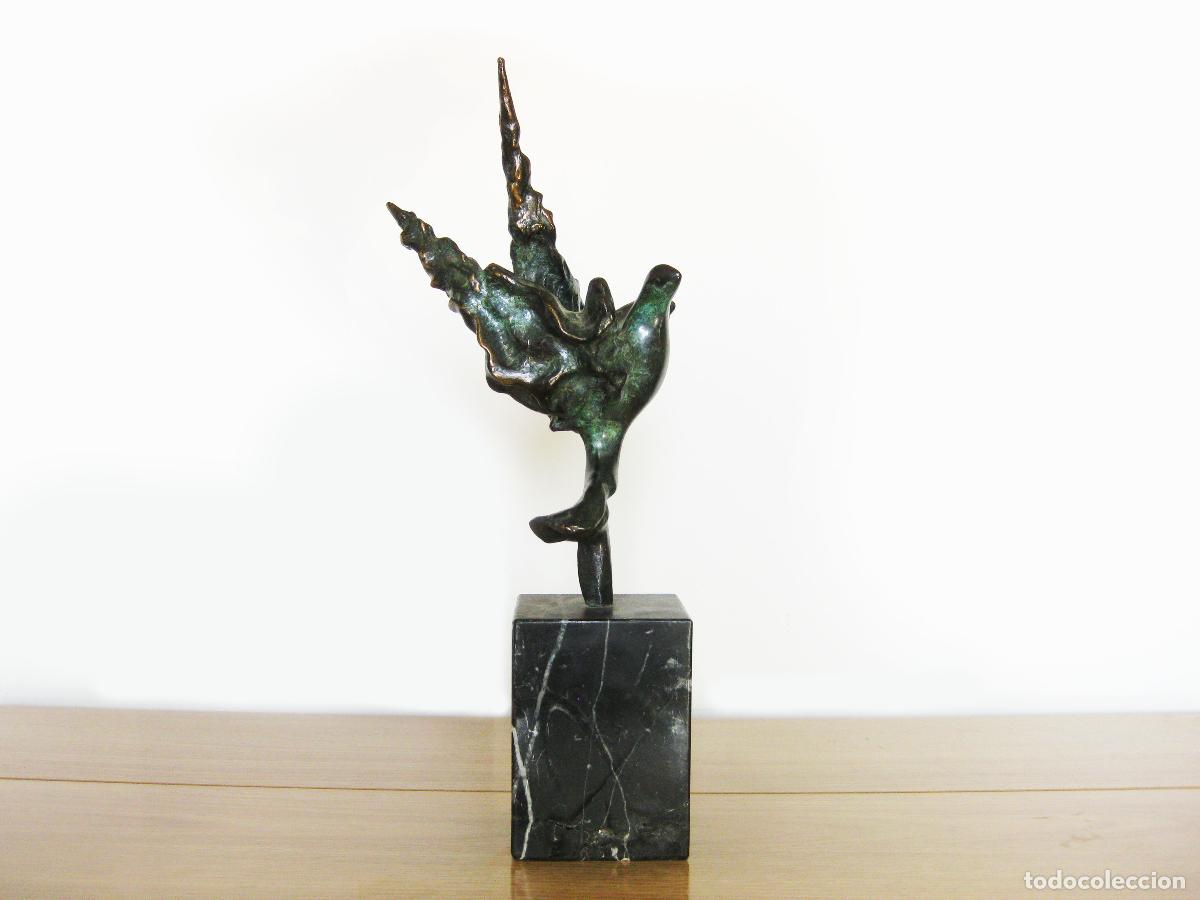 Arte: ESCULTURA SURREALISTA DE UNA PALOM EN BRONCE DEL ESCULTOR PADILLA