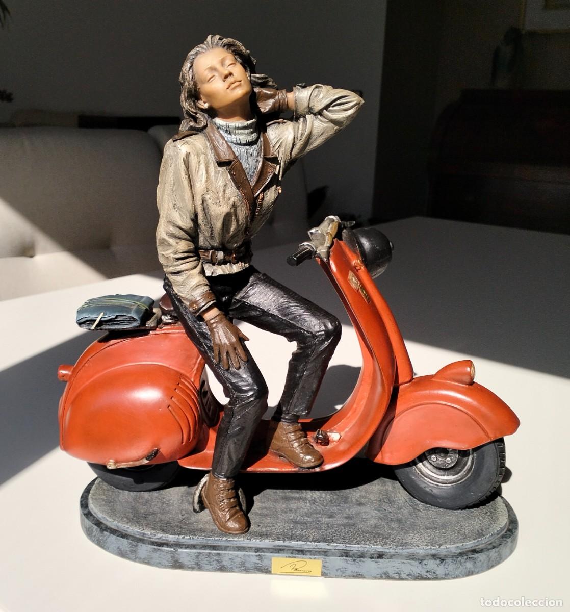 Arte: CHICA EN VESPA. ARTE ROMERA, FDA PAZ 1996. PERFECTA, DELICIOSA.